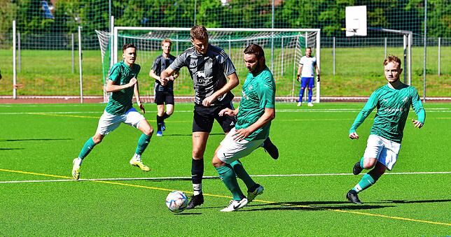 Bild 27: FC Zell besiegt den FC Hochrhein mit 3:0 – und wir haben Bilder!