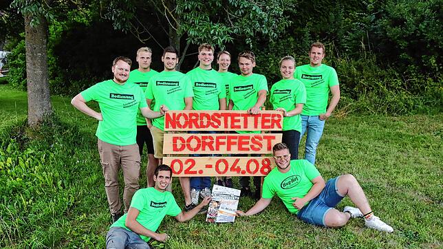Die Landjugend Mönchweiler steht für das Nordstetter Dorffest parat. Dann wird sich der kleine Ort wieder in ein einladendes Festgelände ...