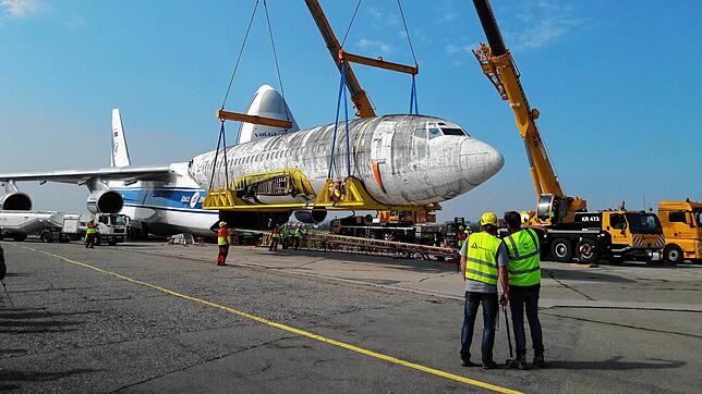 Die Landshut bei ihrer Ankunft im September 2017. Seit fast drei Jahren steht sie nun in einem Hangar am Flughafen Friedrichshafen.
