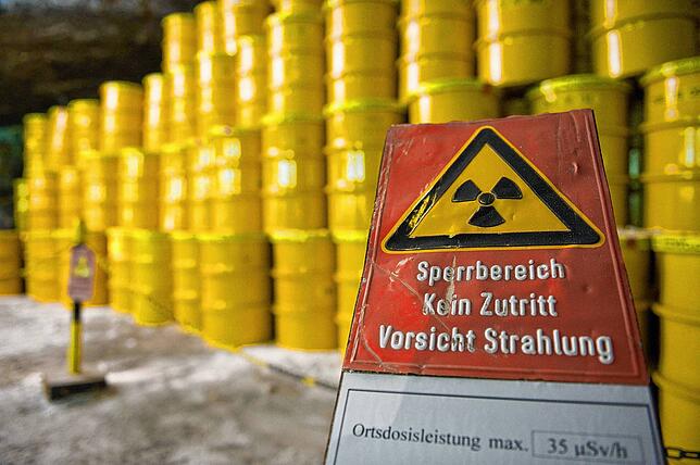 Atomfässer in Morsleben: Deutschland hat für sich noch keinen endgültigen Standort für die Endlagerung von Strahlenmüll auserkoren.