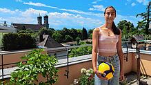 Emma Tischer wurde am Bundesstützpunkt für Volleyball-Talente in Münster aufgenommen. Jetzt zieht sie mit 15 Jahren von zuhause weg.