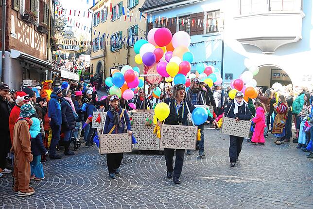 Bild 28: Meersburger Fasnacht: Die schönsten Bilder vom Kärrelerennen 2025