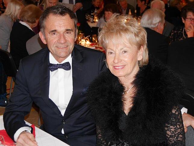 Bild 11: Bilderstory: Neujahrsball in der Wallbacher Flößerhalle