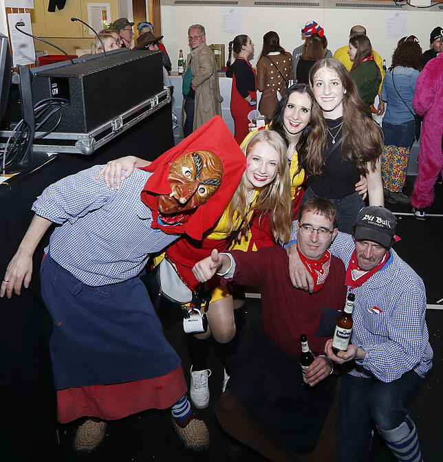 Bild 23: Bilder von der Party nach dem Nachtumzug in Pfohren