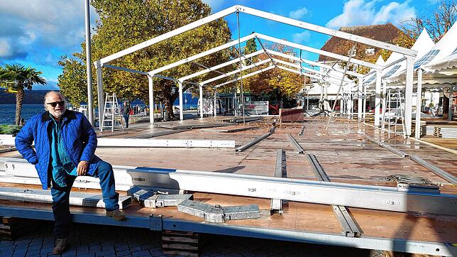 Betreiber Reinhard A. Weigelt freut sich auf die Eisbahn &bdquo;ÜB on Ice&ldquo; auf dem Landungsplatz. Ab 10. November gibt es hier 59 ...