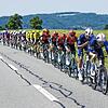 Das Peloton ist während der dritten Etappe unterwegs. Hier zwischen Aarau und Heiden. Am Wochenende geht es zum Rheinfall.