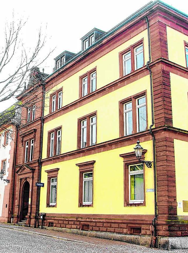 Das Gebäude, in dem derzeit Polizei und Regierungspräsidium untergebracht sind, wird nach einem möglichen Umzug wohl verkauft werden. ...