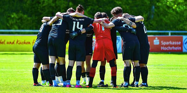 Bild 5: SV Blau-Weiß Murg besiegt SG FC Wehr/Brennet mit 2:0 – und wir haben Bilder!