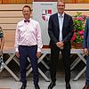 Schulamtsdirektorin Liane Schneider, Konrektor Jürgen Lebherz (von links) sowie Bürgermeister Maik Lehn (rechts) hießen den neuen Rektor ...