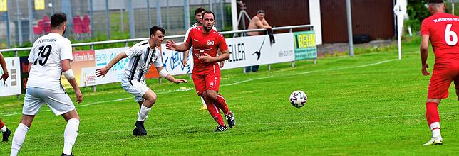 Bild 4: SV Jestetten holt nur ein 2:2 gegen den FC Wittlingen &ndash; und wir haben Bilder!