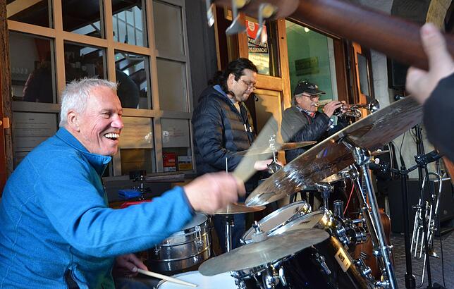 Bild 33: Gute Stimmung bei der Markdorfer Musiknacht