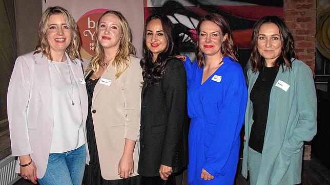 Jasmin Tivadar, Frederica Fele-Schartner, Jessika Kaya, Helen Kümmel und Yvonne Turek (von links) organisierten und gestalteten das ...