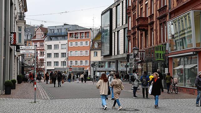 Wie sieht die Innenstadt von morgen aus? Die Frage wird schon lange beackert. Die Stadträte würden jetzt aber gerne einmal Ergebnisse sehen.