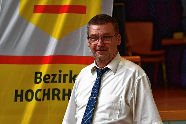 Harald Fengler (64) lebt mit seiner Frau in Albbruck, das Paar hat zwei erwachsene Kinder. Der mittlerweile pensionierte Bundespolizist ...