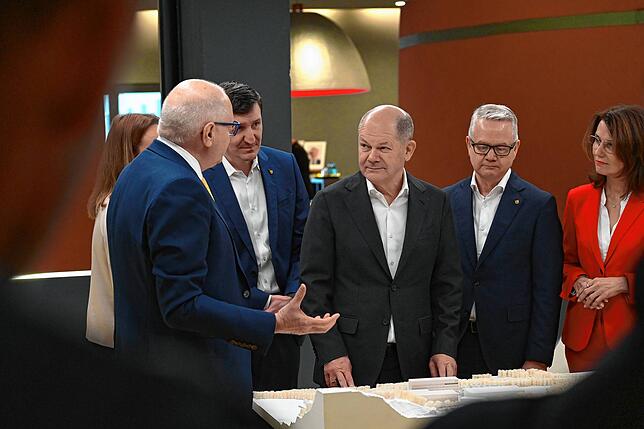 Bild 14: Kanzler Scholz besucht den Hochrhein - das sind die eindrücklichsten Bilder