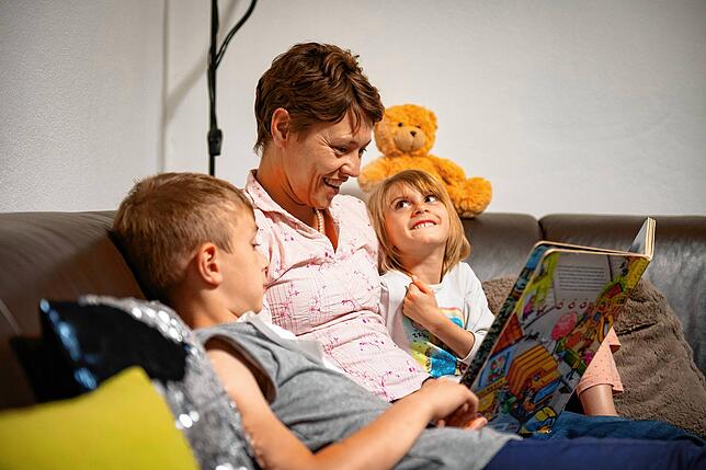 Bis zu sieben Kinder leben gemeinsam mit einem pädagogisch qualifizierten Paar in einem Familienhaus (Archivbild). Die Kinderdorfeltern ...