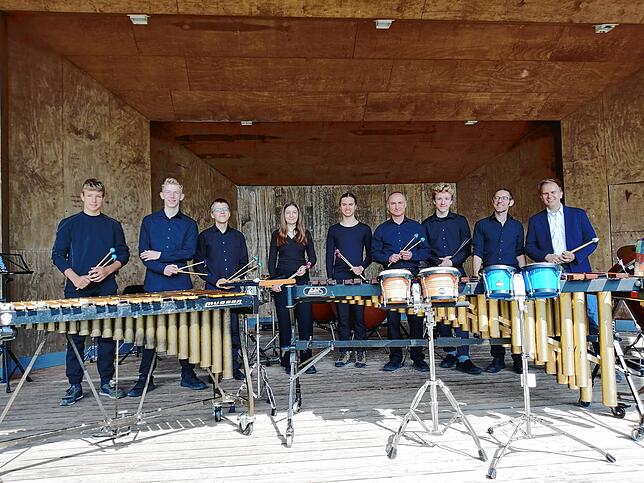 Die Schlagzeuger der Musikakademie VS geben ein gemeinsames Konzert.