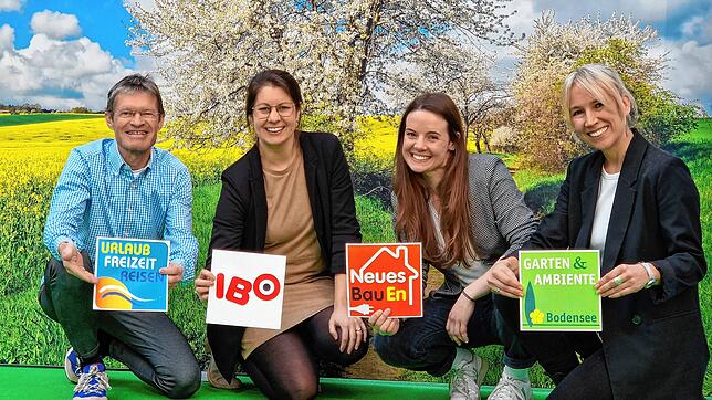 Sie freuen sich auf kommende Woche: Messe-Chef Klaus Wellmann, Projektleiterin Julia Graf sowie Yasmin Auerswald und Mirja Raff, ...