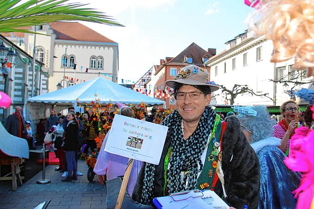 Bild 12: Der närrische Jahrmarkt auf dem Marktplatz Radolfzell (Teil 1)