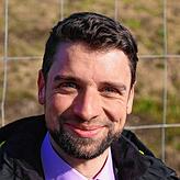 Allensbacher Bürgermeister Stefan Friedrich: „Der Wall ist ja ansonsten kein optisches Highlight.“