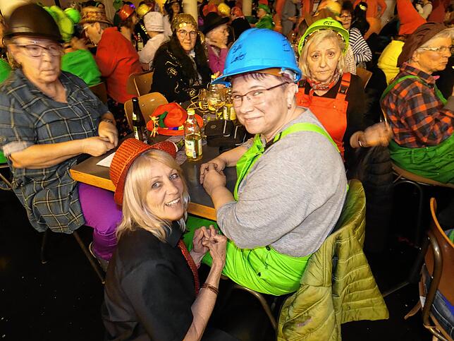 Bild 11: Wiiberfasnacht: Das begeisterte Publikum brachte den Saal zum Beben - die Highlights in Bildern!
