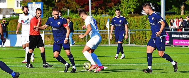 Bild 32: FC Erzingen schießt sich mit einem 4:0 beim VfB Waldshut aus der Krise &ndash; und wir haben die Bilder!