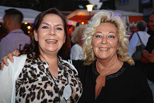 Bild 7: Maritimes Flair und Partystimmung: So feiern die Gäste beim Hafenfest 2025 in Staad