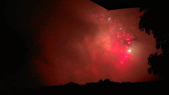Bild 13: Waldshut: Großes Abschlussfeuerwerk auf der Chilbi 2025