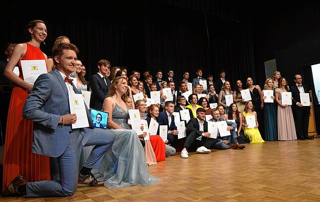 Bild 17: Bilder der Abifeier des Gymnasiums am Markdorfer Bildungszentrum &ndash; Teil 2