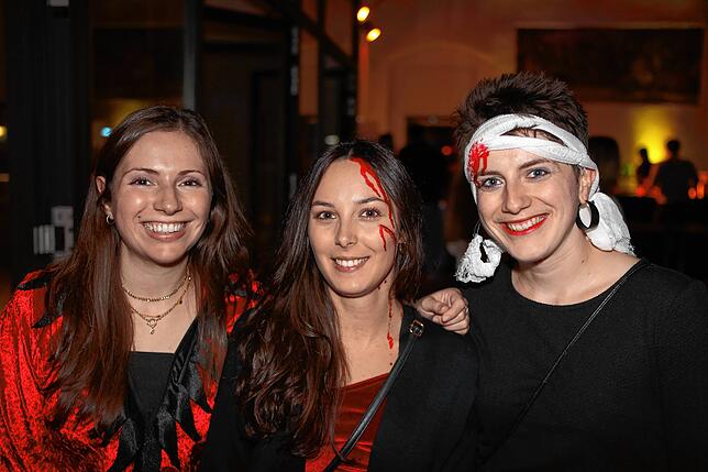 Bild 16: Schaurig-schöne Partystimmung mit Kürbis und Zombies