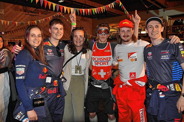 Bild 26: Beste Stimmung auf dem DLRG Ball in Wittenhofen