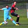 Nedzad Plavci (links) und sein ESV Südstern Singen gastieren am Sonntag beim Viertplatzierten aus Markdorf.