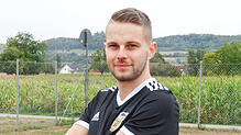 Spielertrainer Manuel Gutacker und der SV Mühlhausen haben sich in einem spannenden Duell gegen zehn Salemer mit 3:2 durchgesetzt.