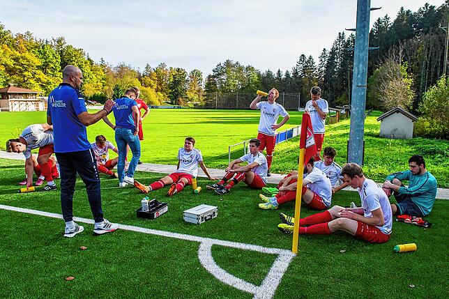 Bild 12: FC Schlüchttal gewinnt gegen die SG Höchenschwand/Häusern mit 3:1 &ndash; und wir haben Bilder!
