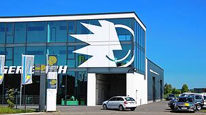 Die Firma Geiger im Gewerbegebiet „Otterswanger Straße“ will eine neue Halle bauen, um Großfahrzeuge lackieren zu können.