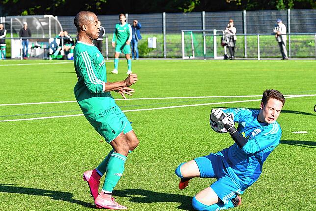 Bild 22: FC Wallbach kassiert beim 1:6 gegen den FC Zell die höchste Niederlage seit über zehn Jahren &ndash; und hier gibt&lsquo;s Bilder!