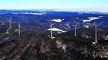 Windräder auf dem Rohrenkopf im Schnee. Die fünf Windkraftanlagen im Schopfheimer Ortsteil Gersbach stellen den größten Windpark an ...