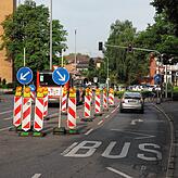 Hier wäre eigentlich Raum für Radler: Die Geradeaus-Spur von der Allmannsdorfer Straße zur Jahnstraße wird seit Jahren nicht genutzt. ...