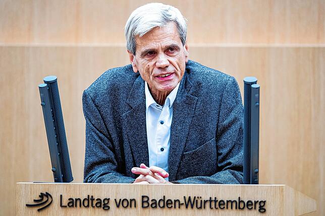 Wolfgang Gedeon, Landtagsabgeordneter (fraktionslos), im Landtag. Inzwischen ist er aus der AfD ausgeschlossen worden.