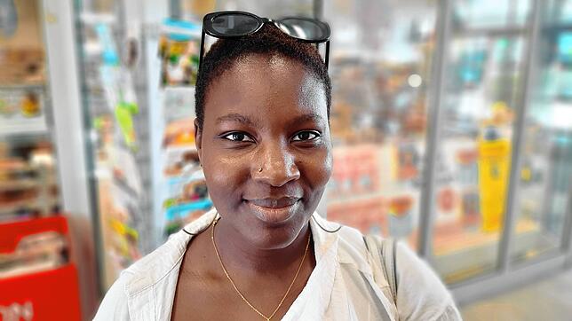Fatim Toure konnte manche Reise wegen Überfüllung nicht antreten. Im Nahverkehr schätzt sie aber die Vorteile des Neun-Euro-Tickets.