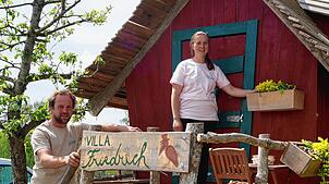 Das Geschwisterpaar Anna und David Lippner betreibt in zweiter Generation den Schafhof in Taisersdorf. Die Villa Friedrich auf dem ...