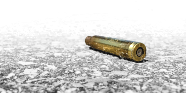 (Archivbild) Dutzende Schüsse hat der Täter abgegeben, Patronenhülsen wie diese finden sich nach der Tat in der Nähe der Disco.