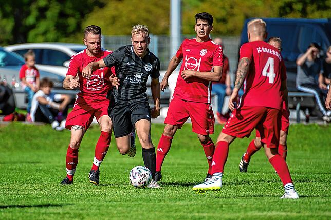 Bild 26: FC Hochrhein gewinnt gegen den FC Grießen mit 4:1 &ndash; und wir haben Bilder!