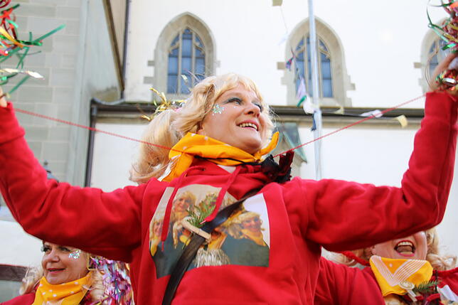 Bild 6: Die Girls von Cheerio Ratoldi geben den Groove auf dem Marktplatz vor