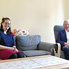 Freuen sich auf Young Caritas (von links): Carina Franz und Rolf Steinegger.