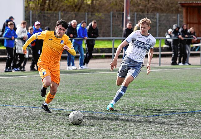 Bild 2: Starke Leistung gegen Hoffenheim! Bildergalerie vom Oberliga-Spiel der B-Jugend des FC Radolfzell
