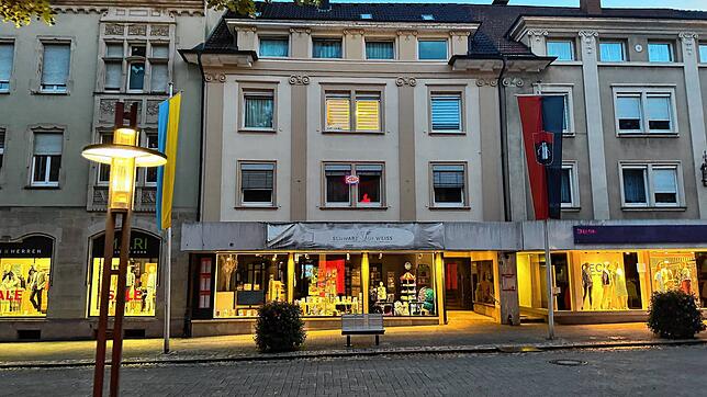 Das Massagestudio im Obergeschoss der Steinbrückstraße war nach der Intervention des Ordnungsamts einige Wochen geschlossen. Nun zeigt ...