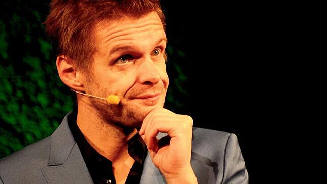 Florian Schroeder bei früheren Auftritten im Markdorfer Theaterstadel. Bilder: Jörg Büsche