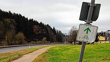 Kurz vor Mühlweiler endet der Radweg an der B313. Zwischen dem Mühlinger Ortsteil und Hoppetenzell müssen Radfahrer bisher auf der ...