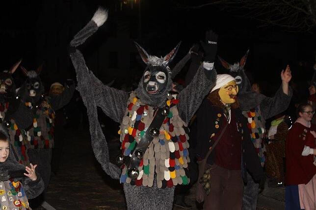Bild 39: Bilder des große Narrentreffen der Kuhsattler in der Gemeinde Hohenfels &ndash; Teil 2